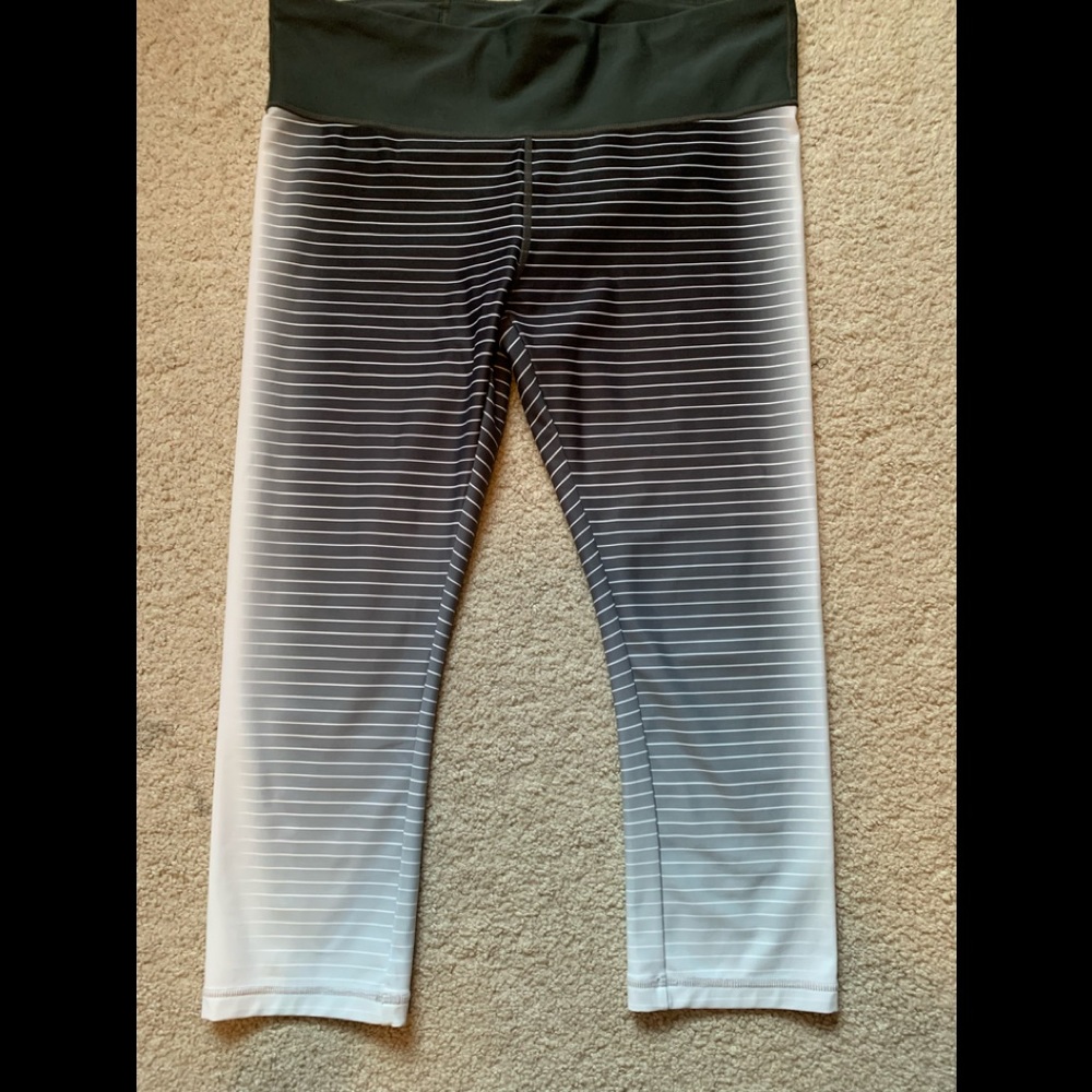 Gap fit Capri pants